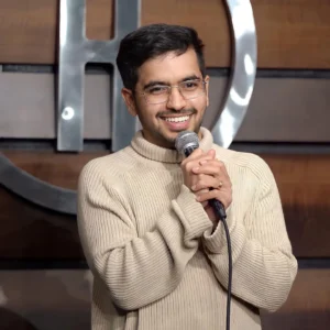 Vivek Samtani Height