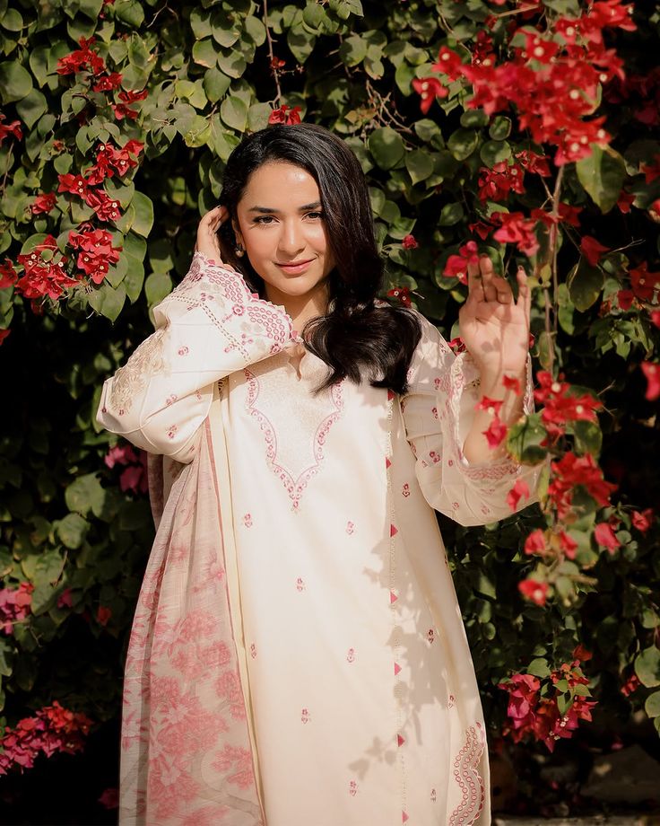 Yumna Zaidi age 