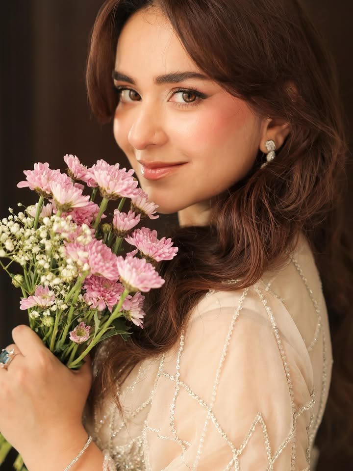 Yumna Zaidi age 
