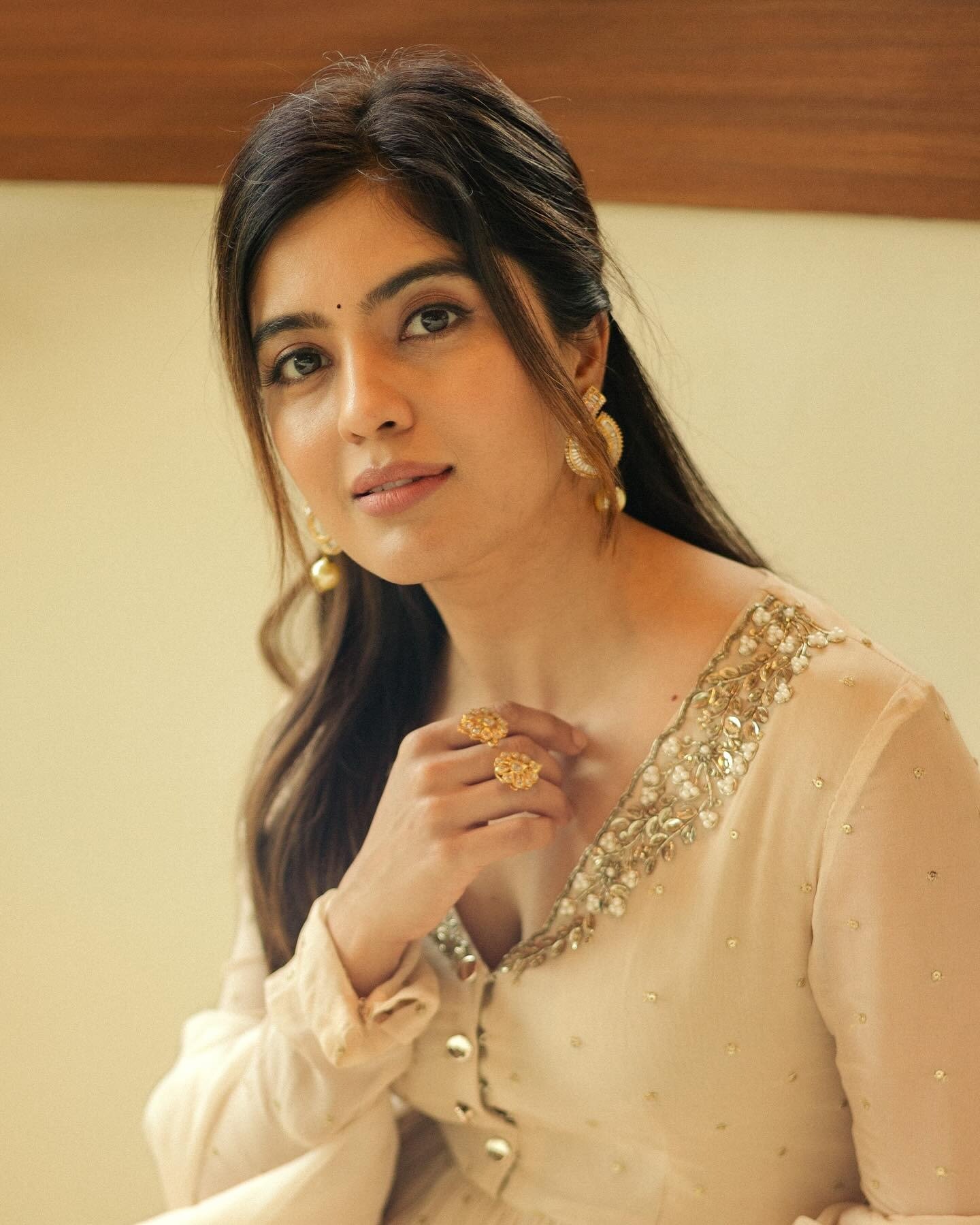 amritha aiyer hot