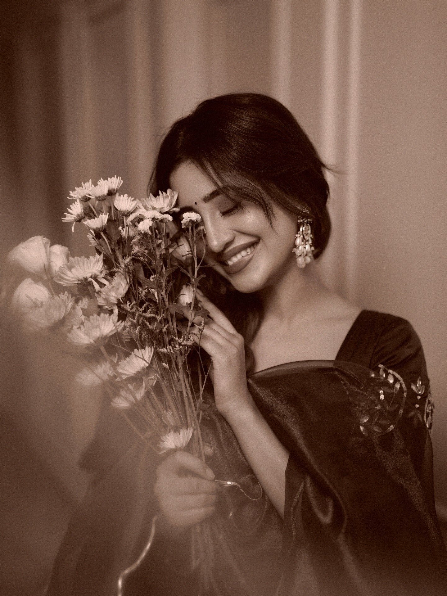 shivangi joshi age